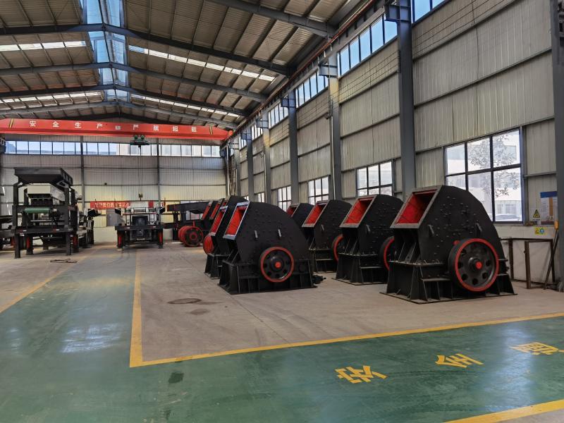 Heavy hammer crusher