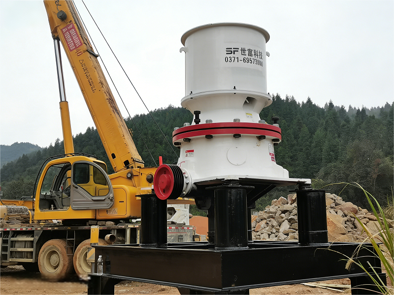 How can I prevent overheating of a hydraulic cone crusher? How can the equipment's sealing system prevent dust from entering?