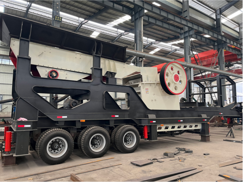 Jaw mobile crushing station