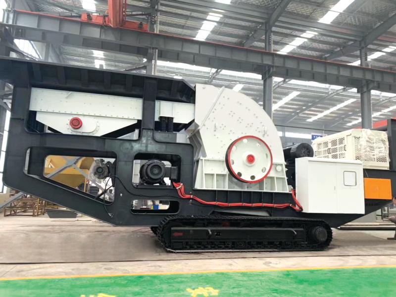 Heavy hammer mobile crushing station