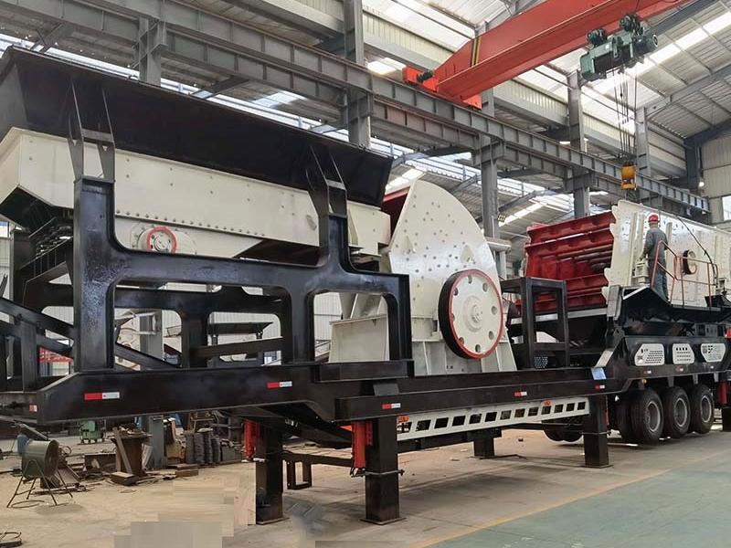 Heavy hammer mobile crushing station