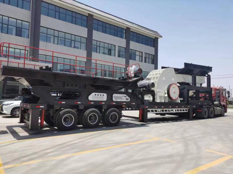 Heavy hammer mobile crushing station