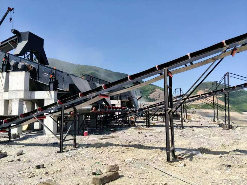 180-220 tph Stone Crushing Plant